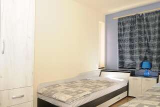 Хостелы Home Hostel Plovdiv Пловдив Двухместный номер с 2 отдельными кроватями-6